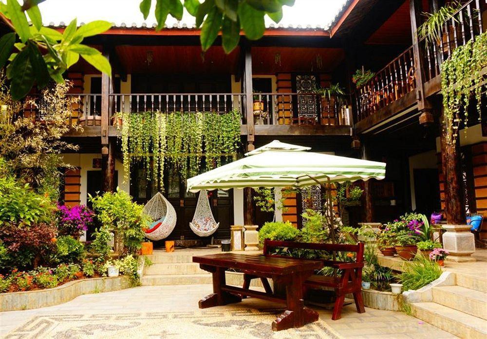 Lijiang Wangjia Courtyard Inn Zewnętrze zdjęcie