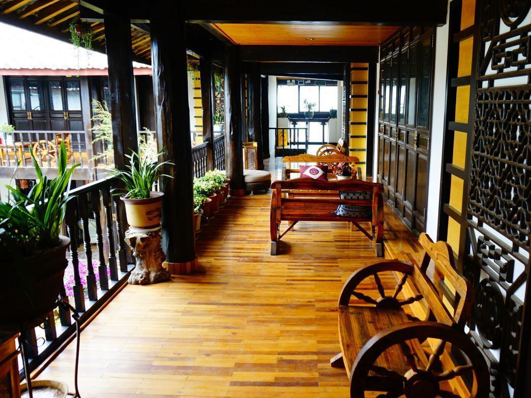 Lijiang Wangjia Courtyard Inn Zewnętrze zdjęcie