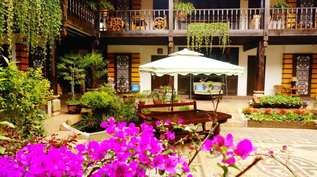 Lijiang Wangjia Courtyard Inn Zewnętrze zdjęcie