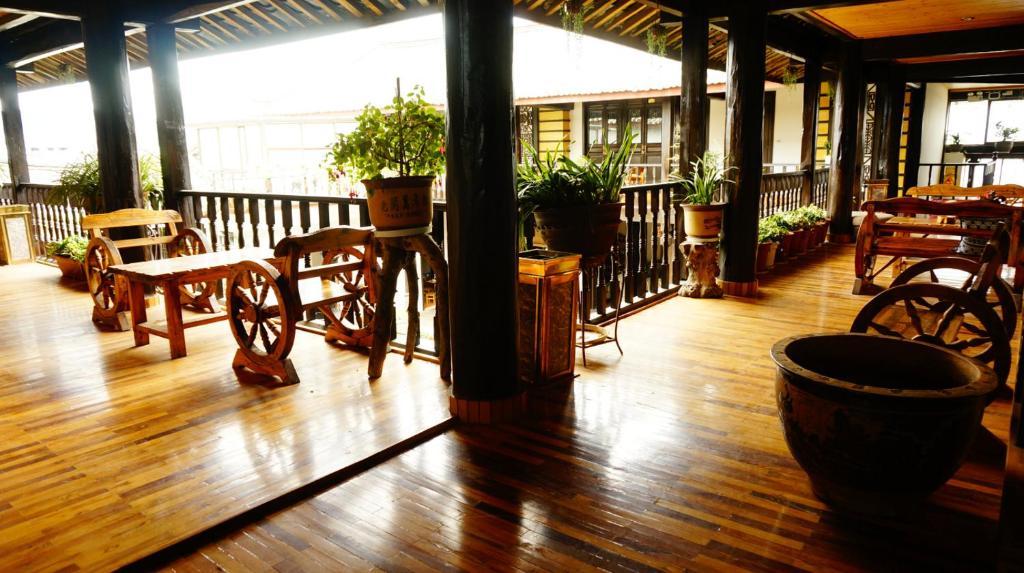 Lijiang Wangjia Courtyard Inn Zewnętrze zdjęcie